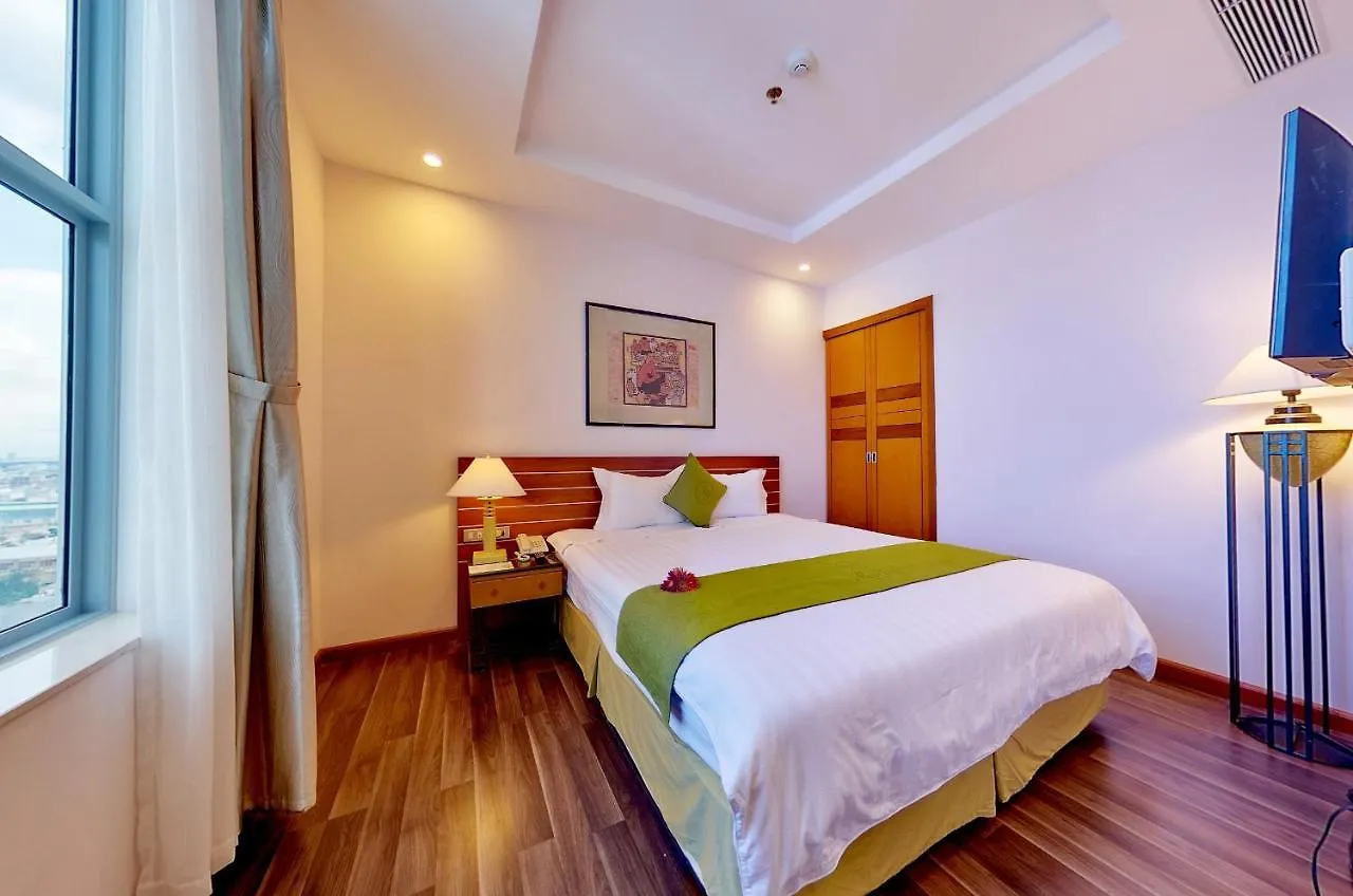 Richico Apartments And Hotel Da Nang 3*,