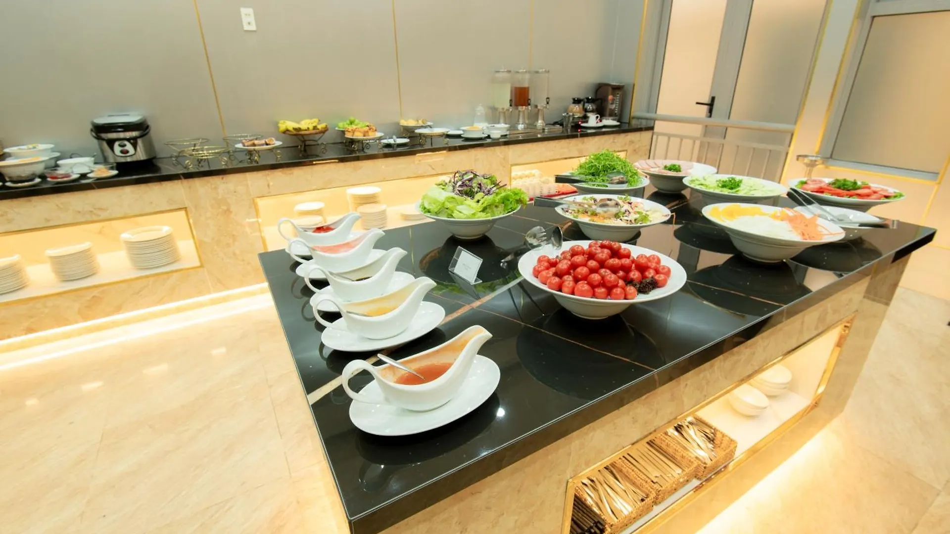 Richico Apartments And Hotel Da Nang 3*,